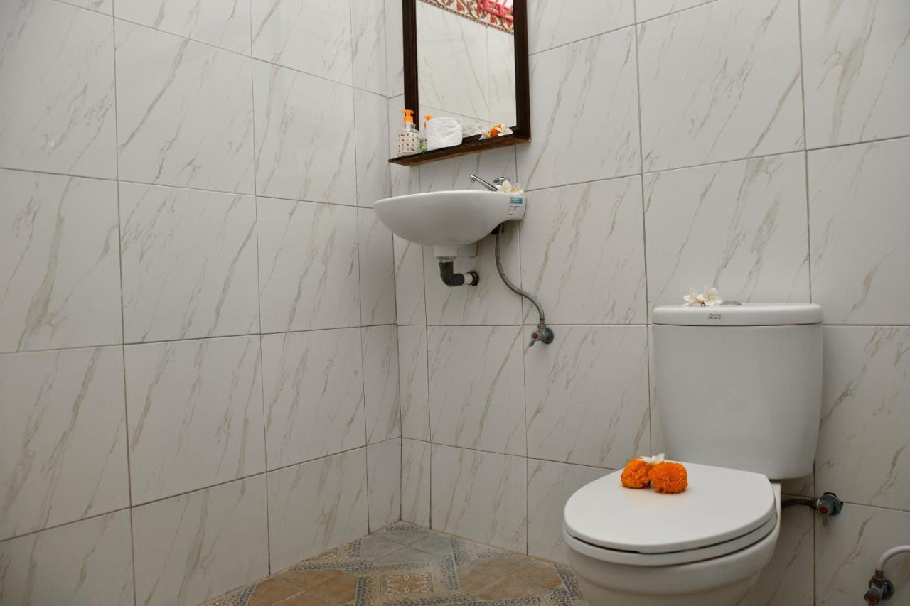 Warung Ombak Homestay Amed Екстериор снимка